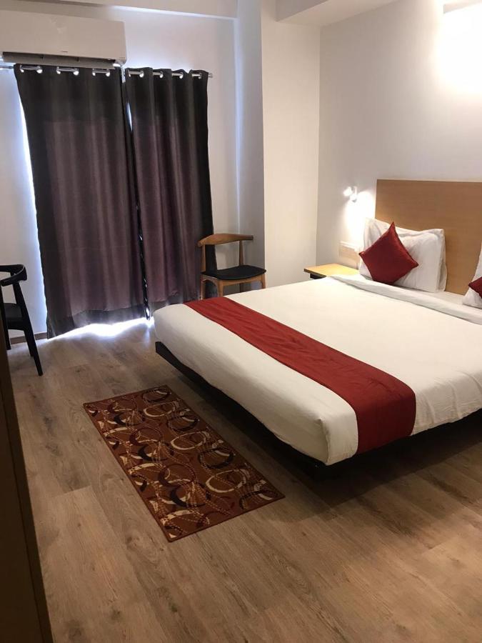 Hotel Aarkay Palace Badarpur Exterior foto