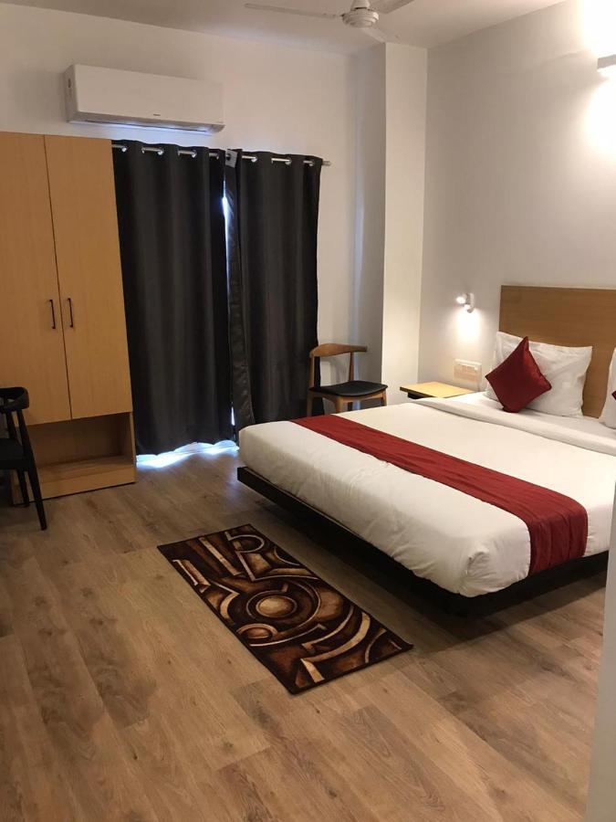 Hotel Aarkay Palace Badarpur Exterior foto