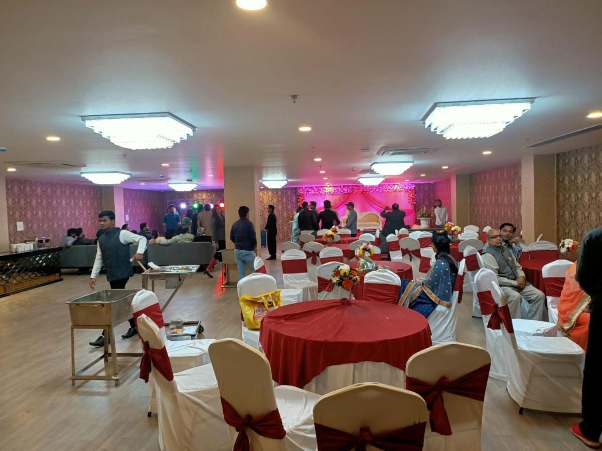Hotel Aarkay Palace Badarpur Exterior foto
